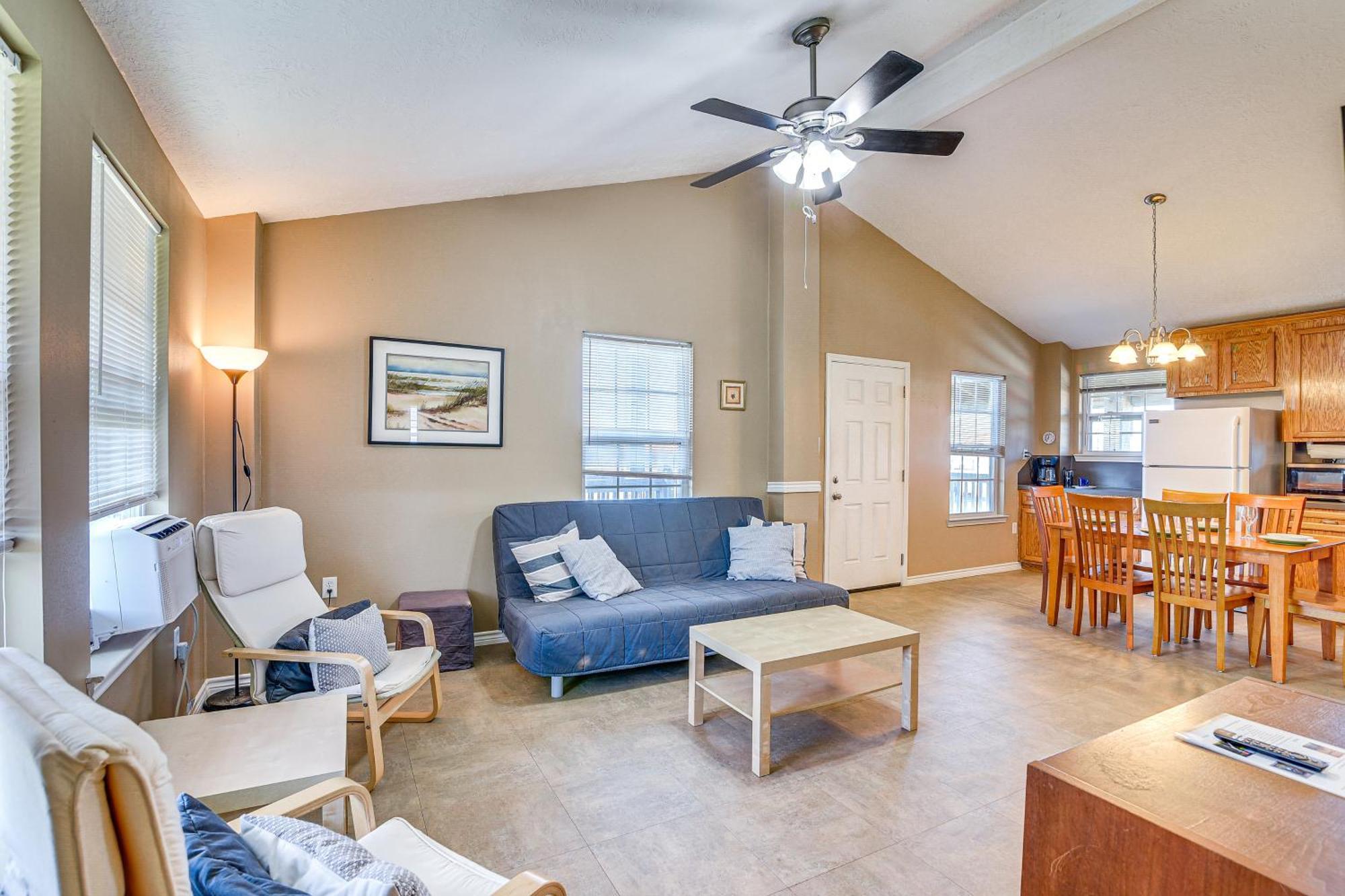 Crystal Beach Home With 2 Grills Walk To Shore! Экстерьер фото