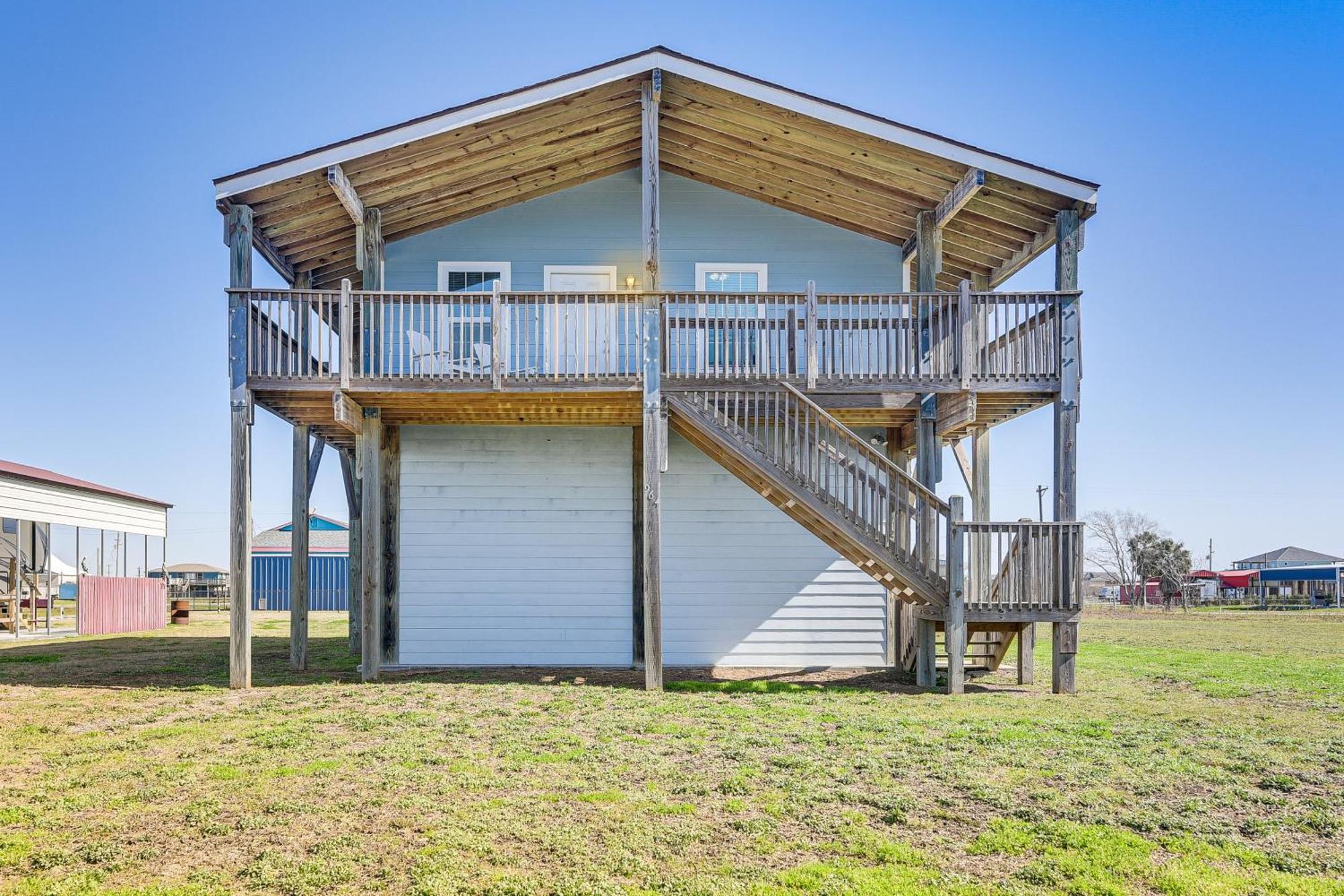 Crystal Beach Home With 2 Grills Walk To Shore! Экстерьер фото